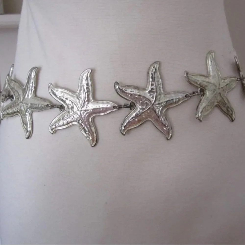 ESCADA Women’s Silver Tone Vintage Distressed Starfish Chainlink Belt